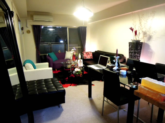 佐世保チャットレディー専用ルーム風景3